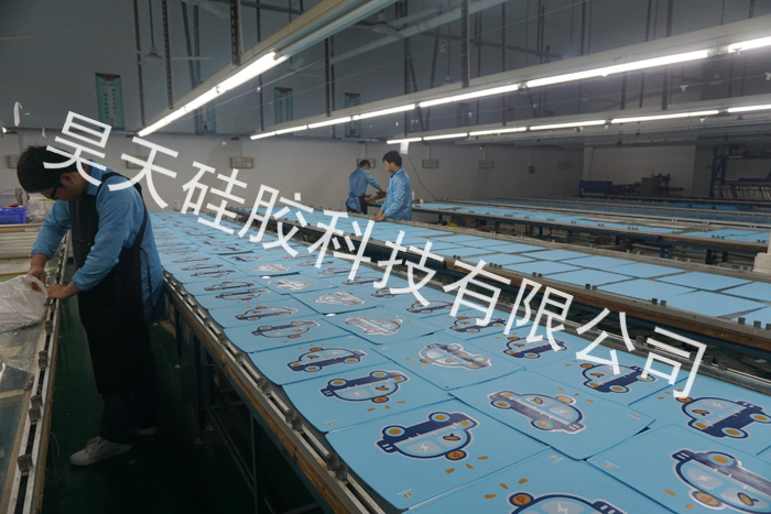 數(shù)據(jù)線保護(hù)套_硅膠制品車間 數(shù)據(jù)線保護(hù)套_硅膠制品車間